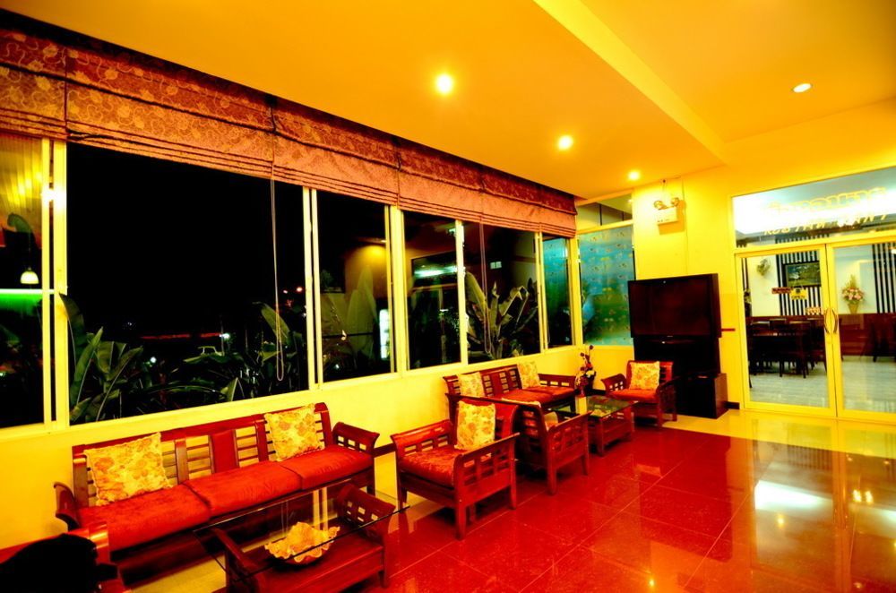 Oyo 257 Sea Paradise Hotel Саттахип Экстерьер фото