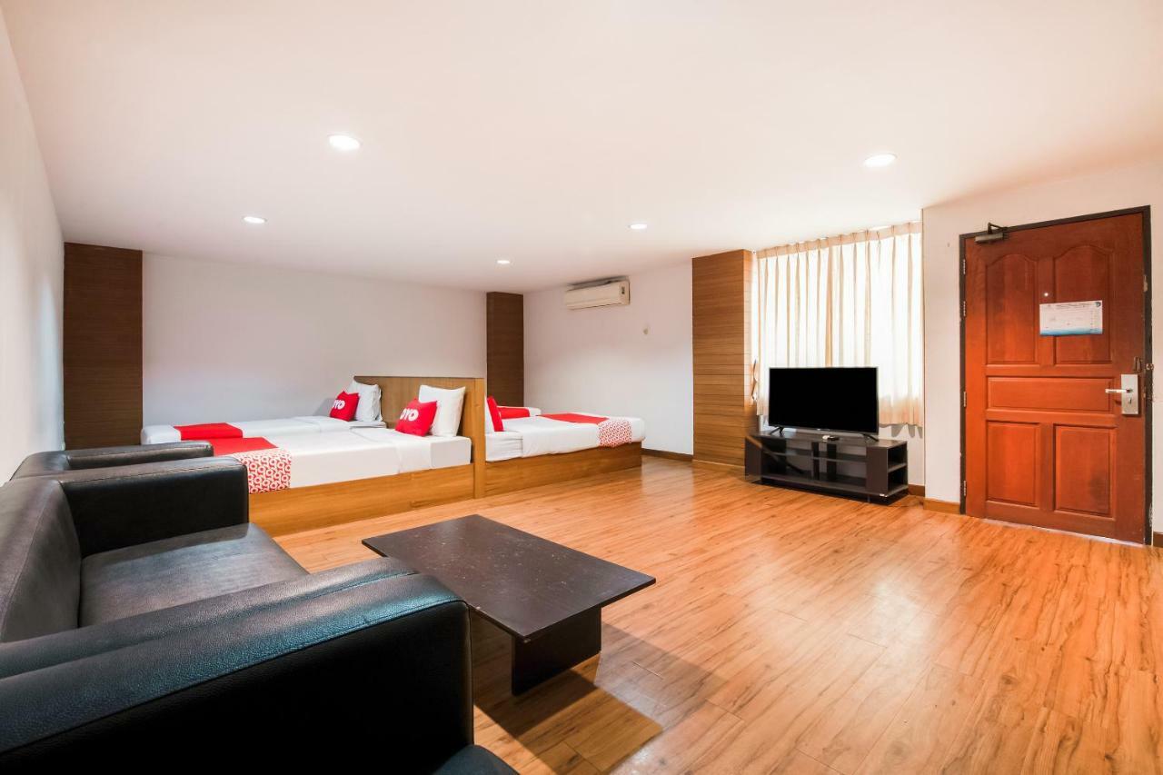 Oyo 257 Sea Paradise Hotel Саттахип Экстерьер фото