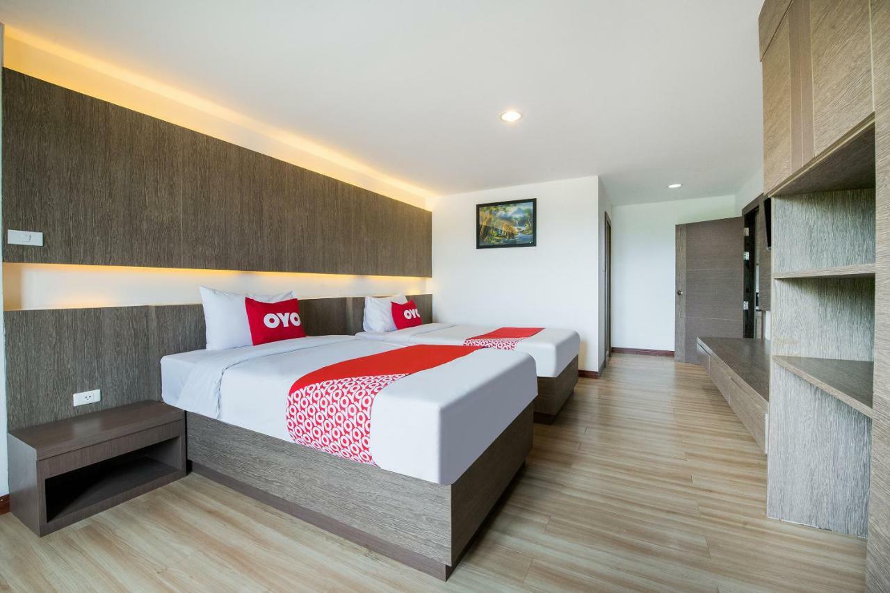 Oyo 257 Sea Paradise Hotel Саттахип Экстерьер фото