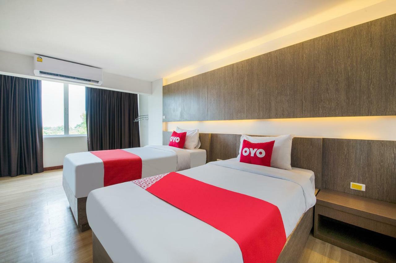 Oyo 257 Sea Paradise Hotel Саттахип Экстерьер фото