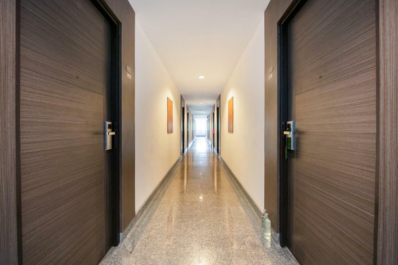 Oyo 257 Sea Paradise Hotel Саттахип Экстерьер фото