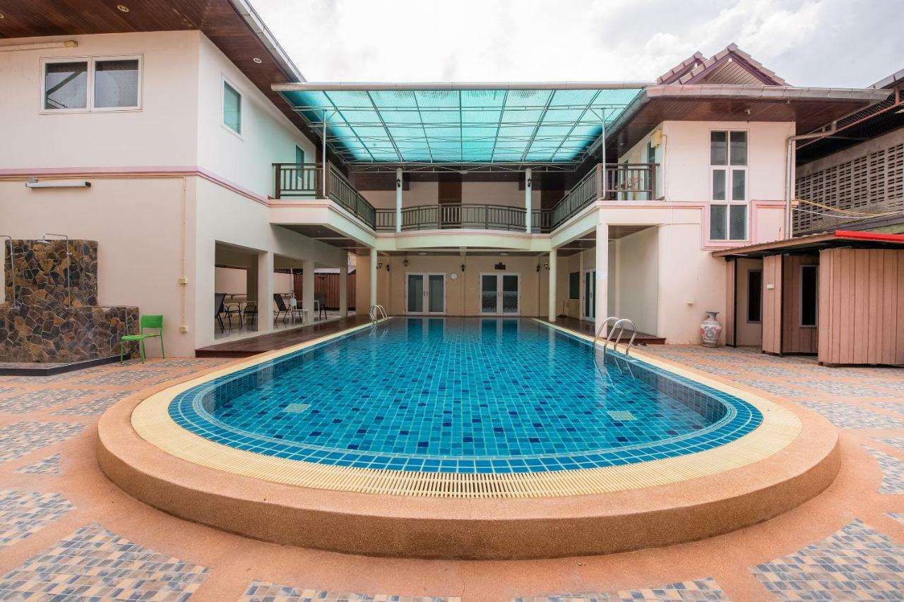 Oyo 257 Sea Paradise Hotel Саттахип Экстерьер фото