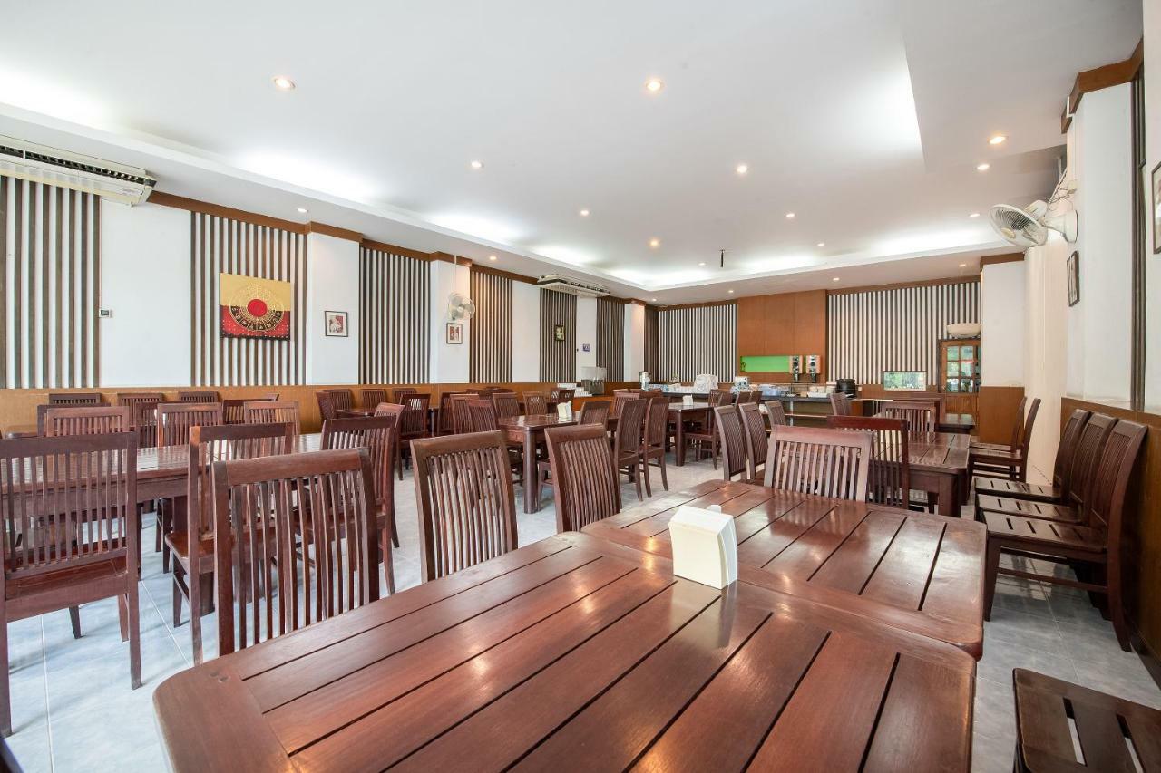 Oyo 257 Sea Paradise Hotel Саттахип Экстерьер фото